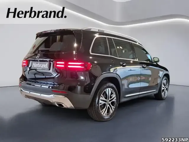 Mercedes-Benz GLB 200