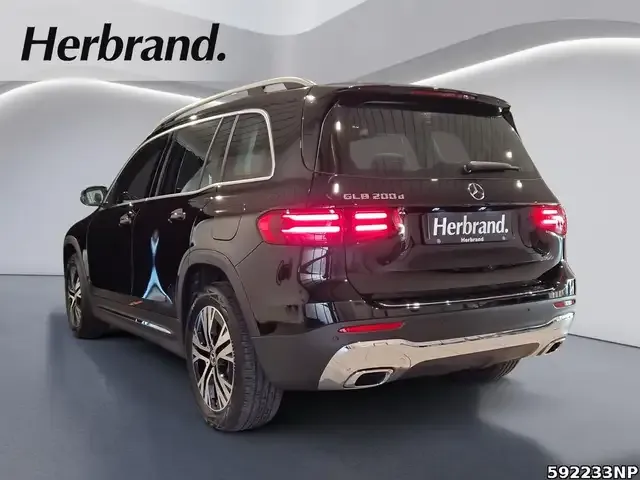 Mercedes-Benz GLB 200