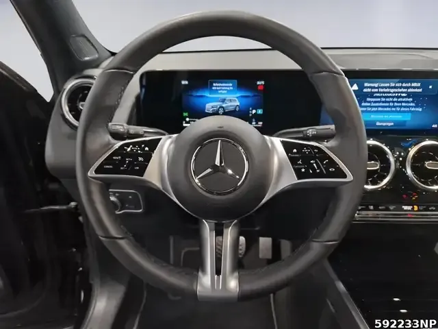 Mercedes-Benz GLB 200