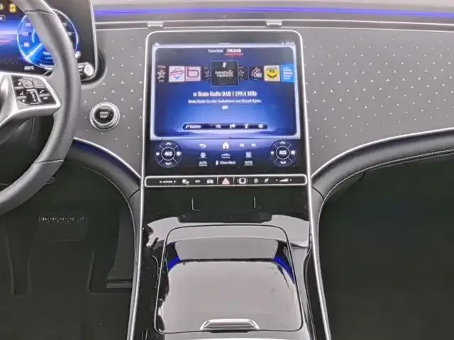 Mercedes-Benz EQE 350