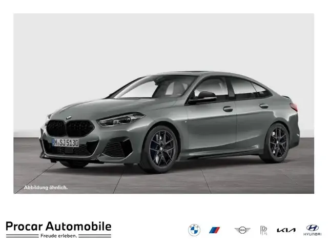 BMW 235