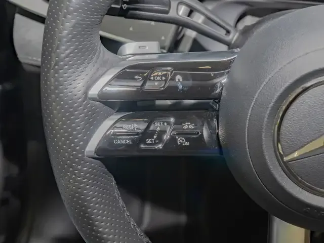Mercedes-Benz EQE 300