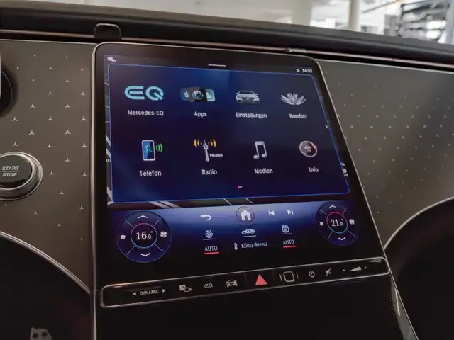 Mercedes-Benz EQE 300