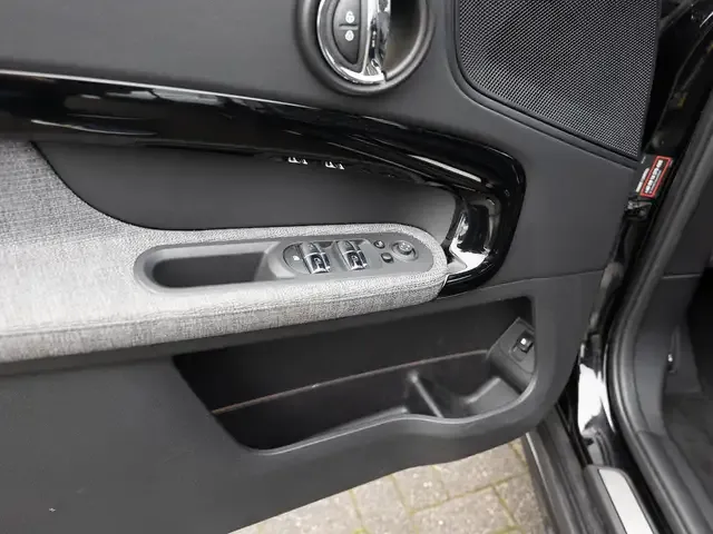 MINI Cooper SE Countryman