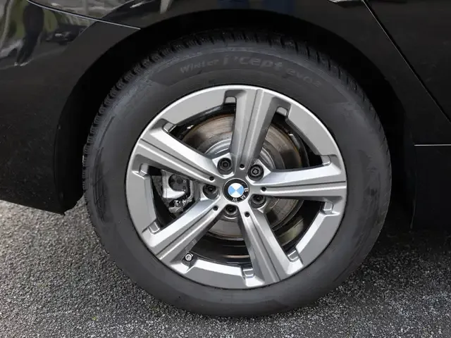 BMW 223