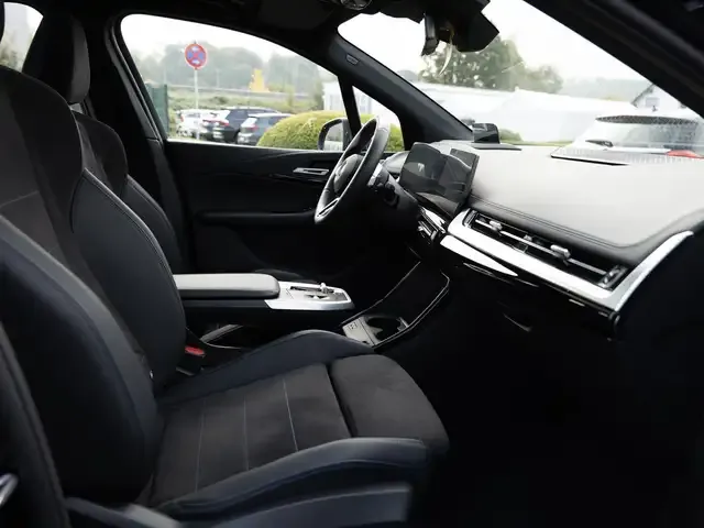 BMW 223