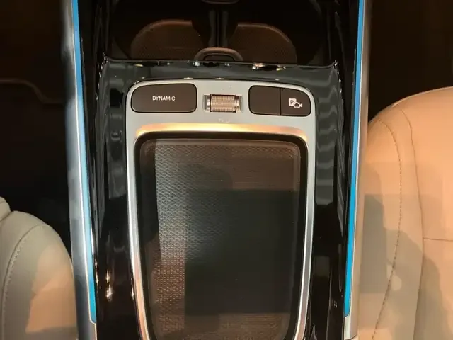 Mercedes-Benz EQA 350