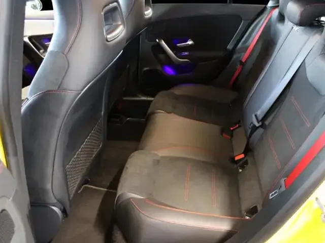 Mercedes-Benz CLA 35 AMG