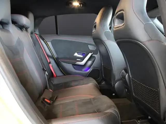 Mercedes-Benz CLA 35 AMG