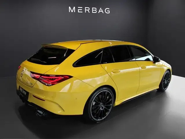 Mercedes-Benz CLA 35 AMG