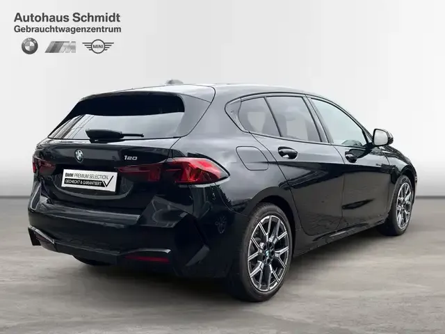 BMW 120