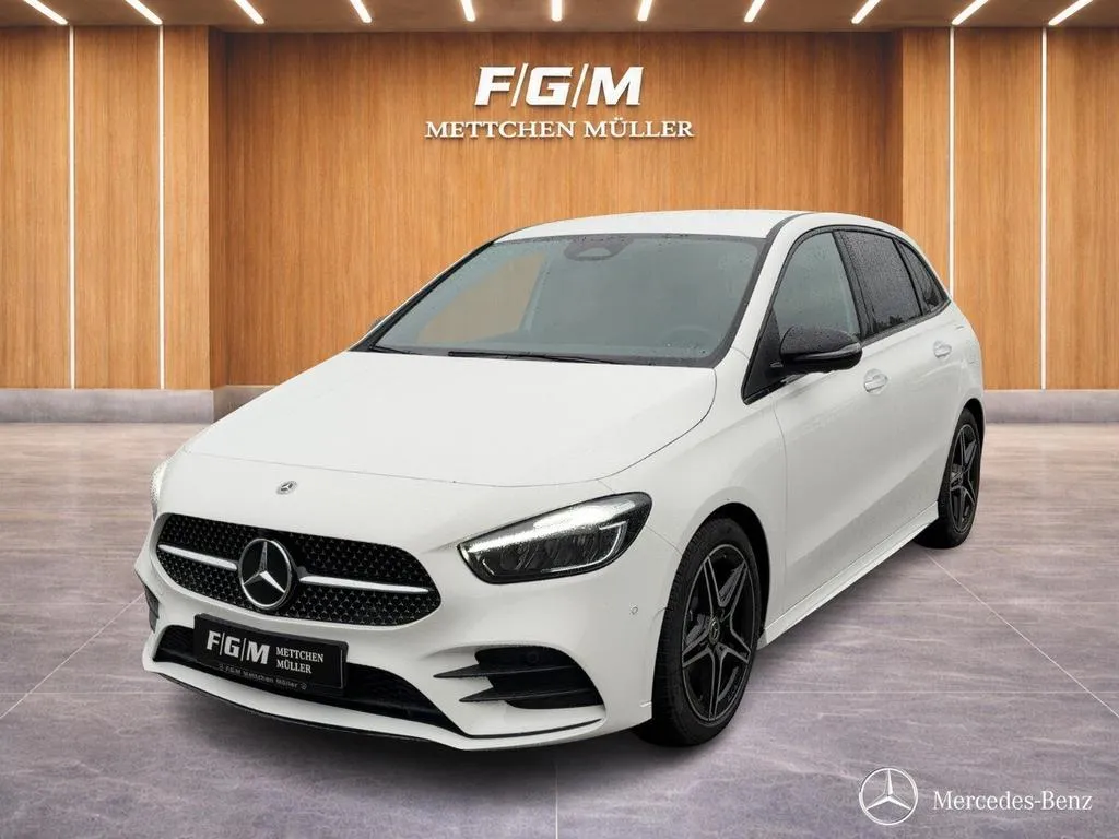 Mercedes-Benz B 180