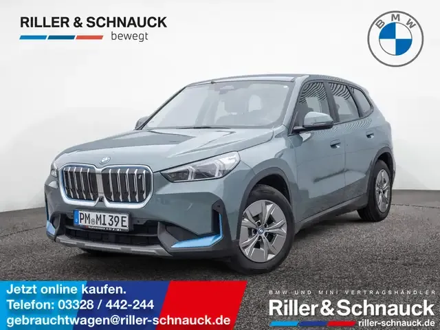 BMW iX1