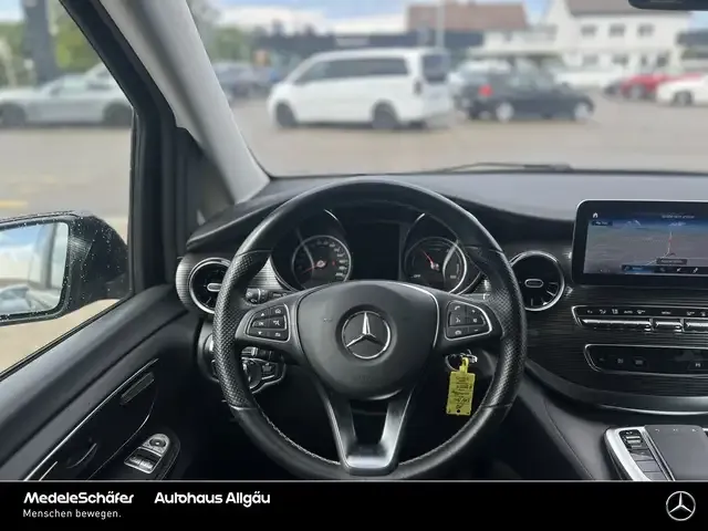 Mercedes-Benz EQV 300