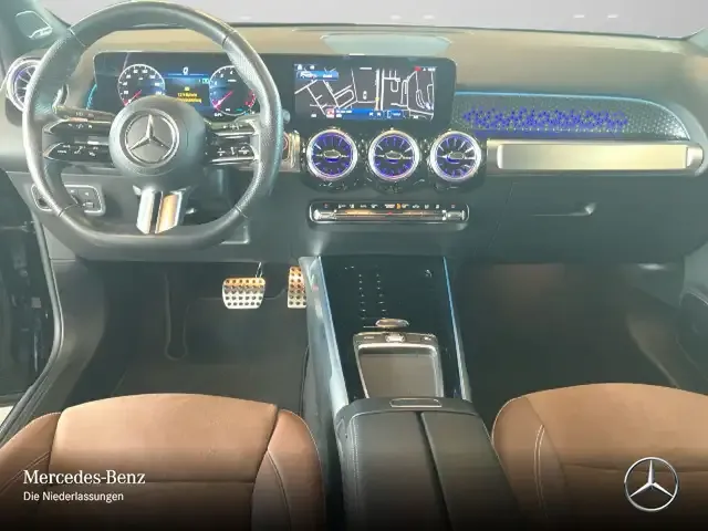 Mercedes-Benz GLB 200