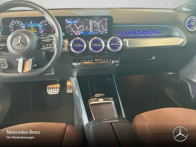 Mercedes-Benz GLB 200