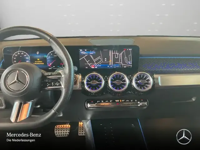 Mercedes-Benz GLB 200