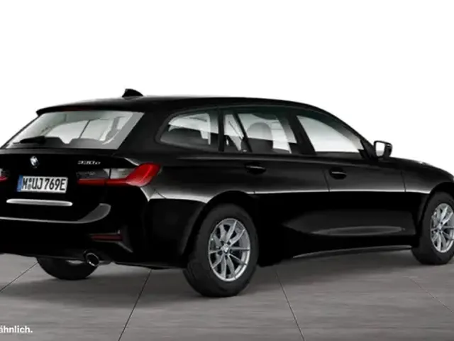 BMW 330