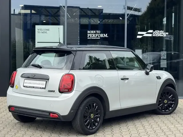MINI Cooper SE