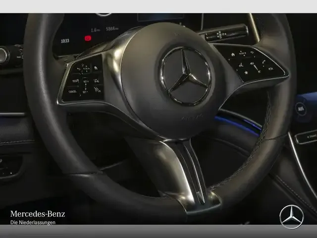 Mercedes-Benz EQE 300
