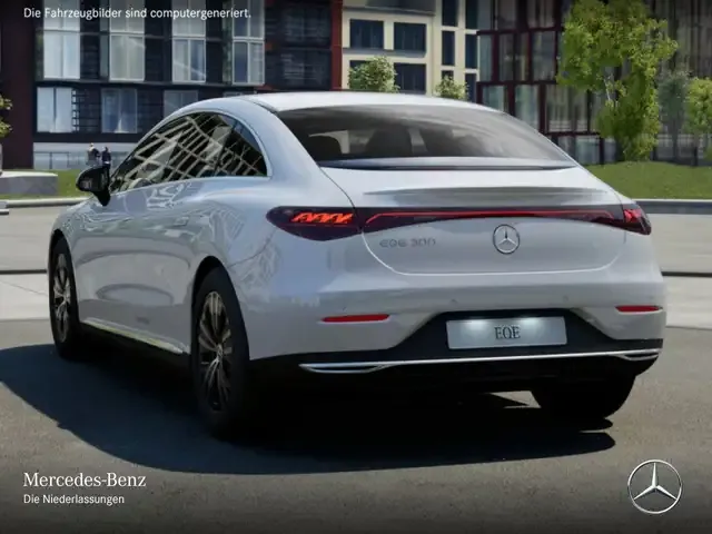 Mercedes-Benz EQE 300