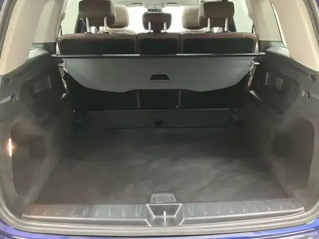 Mercedes-Benz GLB 220