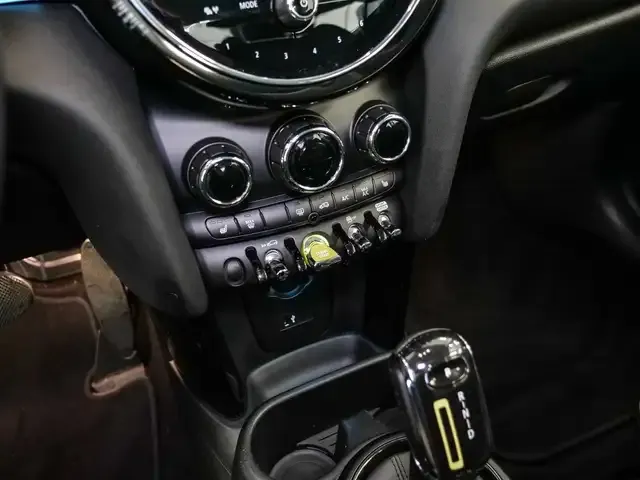 MINI Cooper SE