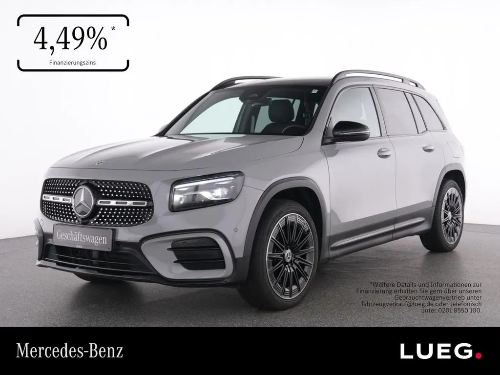 Mercedes-Benz GLB 220