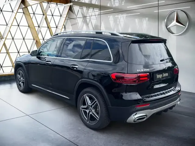 Mercedes-Benz GLB 200