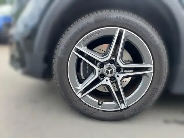 Mercedes-Benz GLB 200