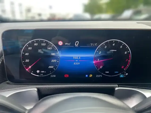 Mercedes-Benz GLB 200