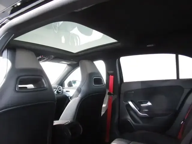 Mercedes-Benz A 35 AMG