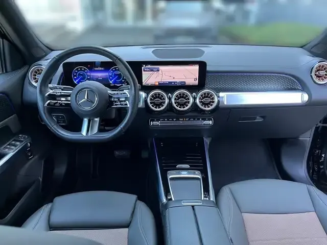Mercedes-Benz EQB 300