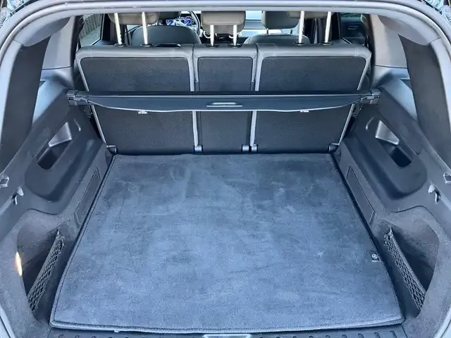 Mercedes-Benz EQB 300