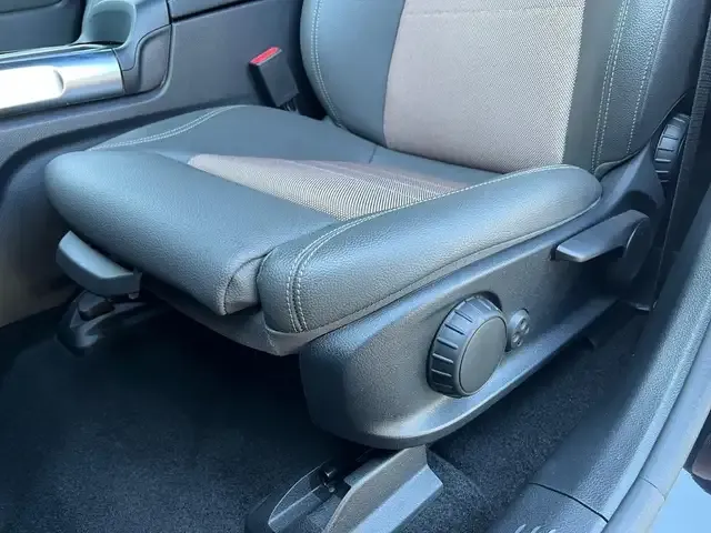 Mercedes-Benz EQB 300