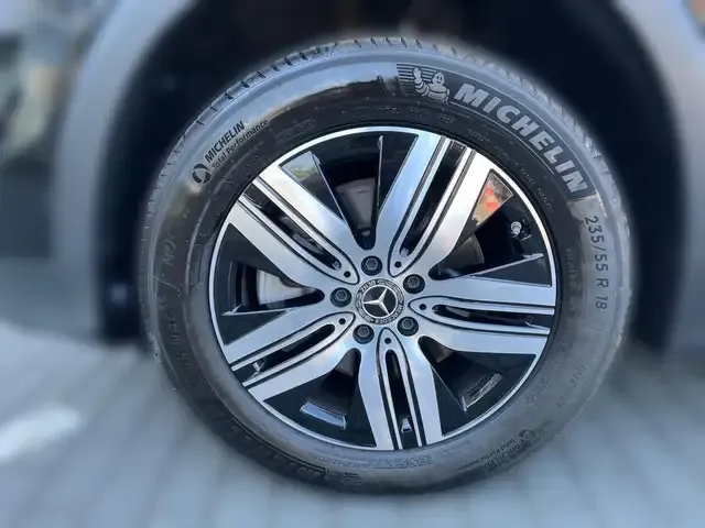 Mercedes-Benz EQB 300