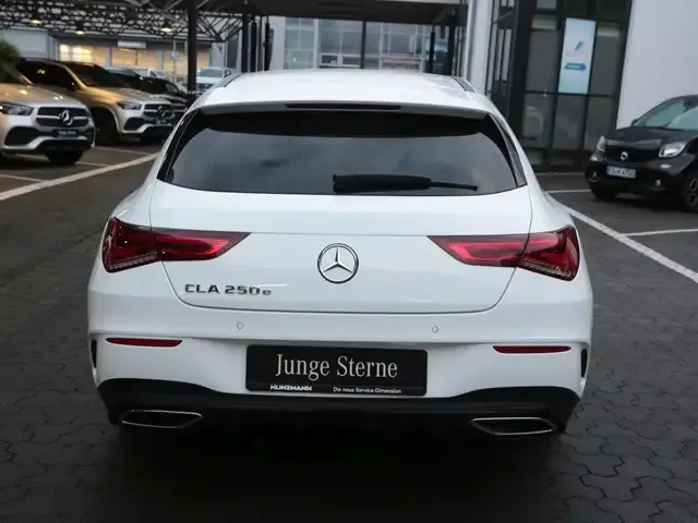 Mercedes-Benz CLA 250