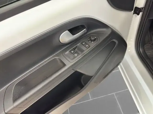 Volkswagen e-up!