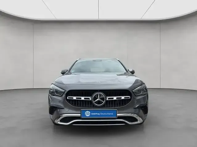 Mercedes-Benz GLA 180