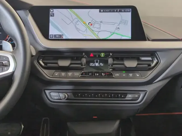 BMW 128