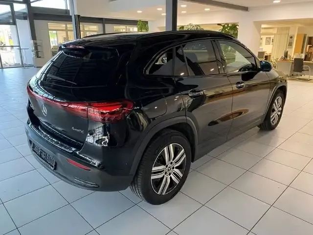 Mercedes-Benz EQA