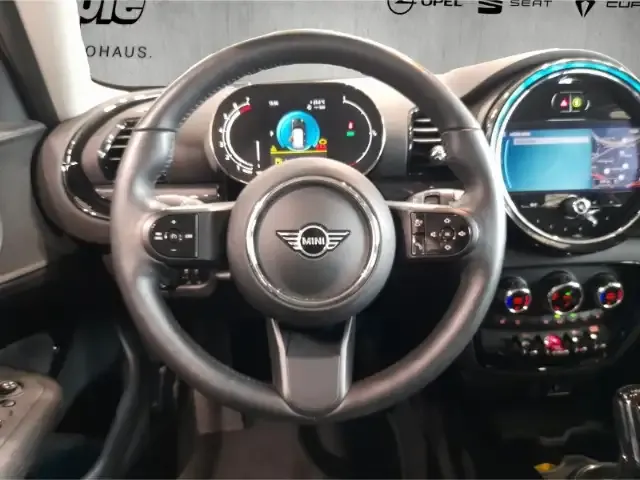 MINI Cooper Clubman