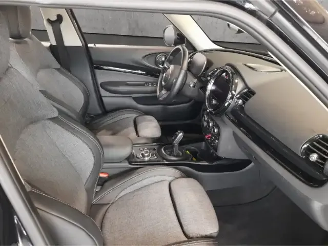 MINI Cooper Clubman