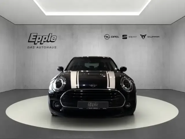MINI Cooper Clubman