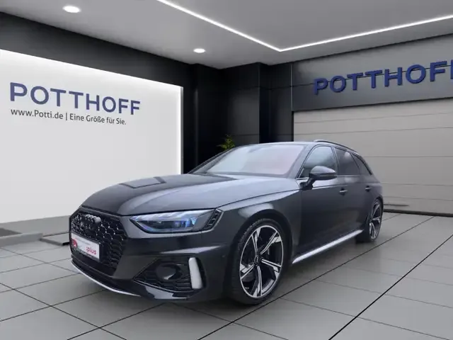 Audi RS4
