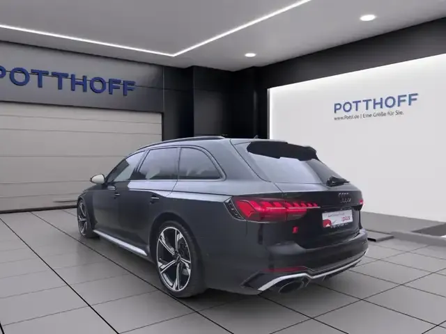 Audi RS4