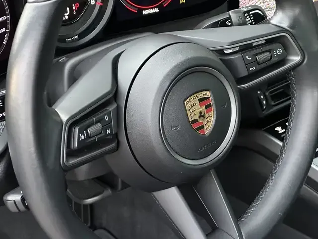 Porsche 992