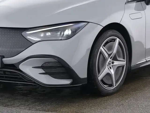 Mercedes-Benz EQE 350