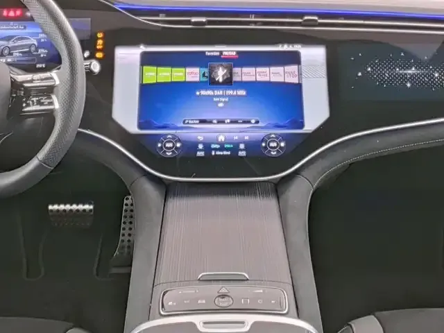 Mercedes-Benz EQE 350