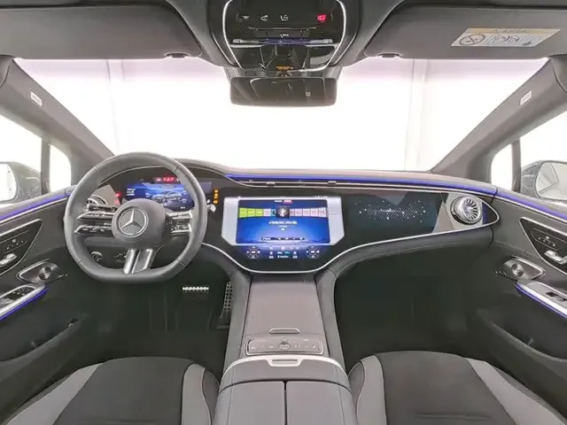 Mercedes-Benz EQE 350